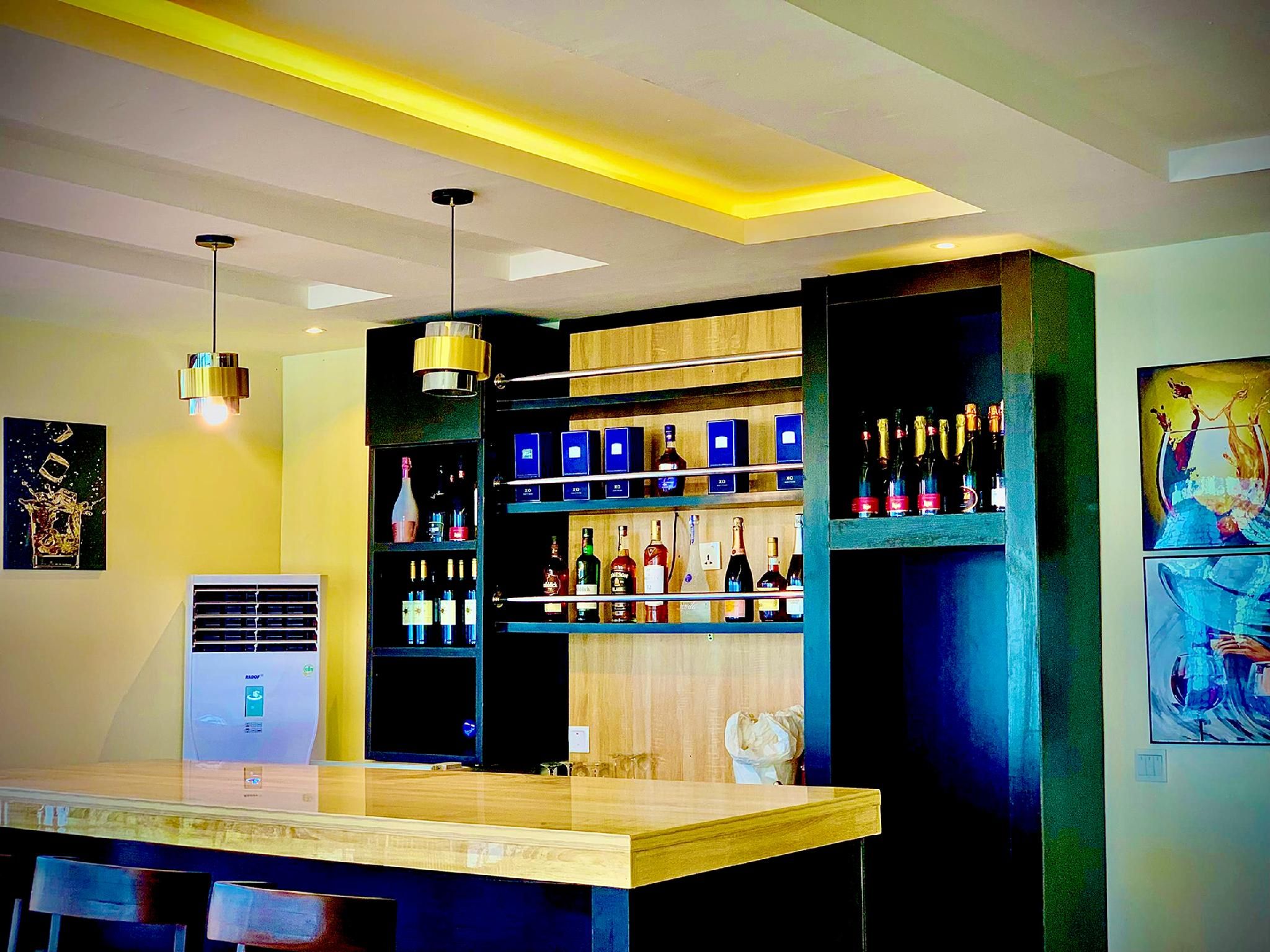Slavan Suites & Apartments 