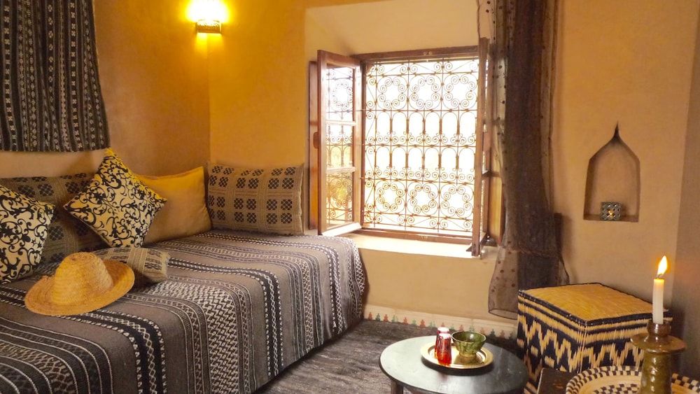 Chambre Triple Suprieure (Ellouze)