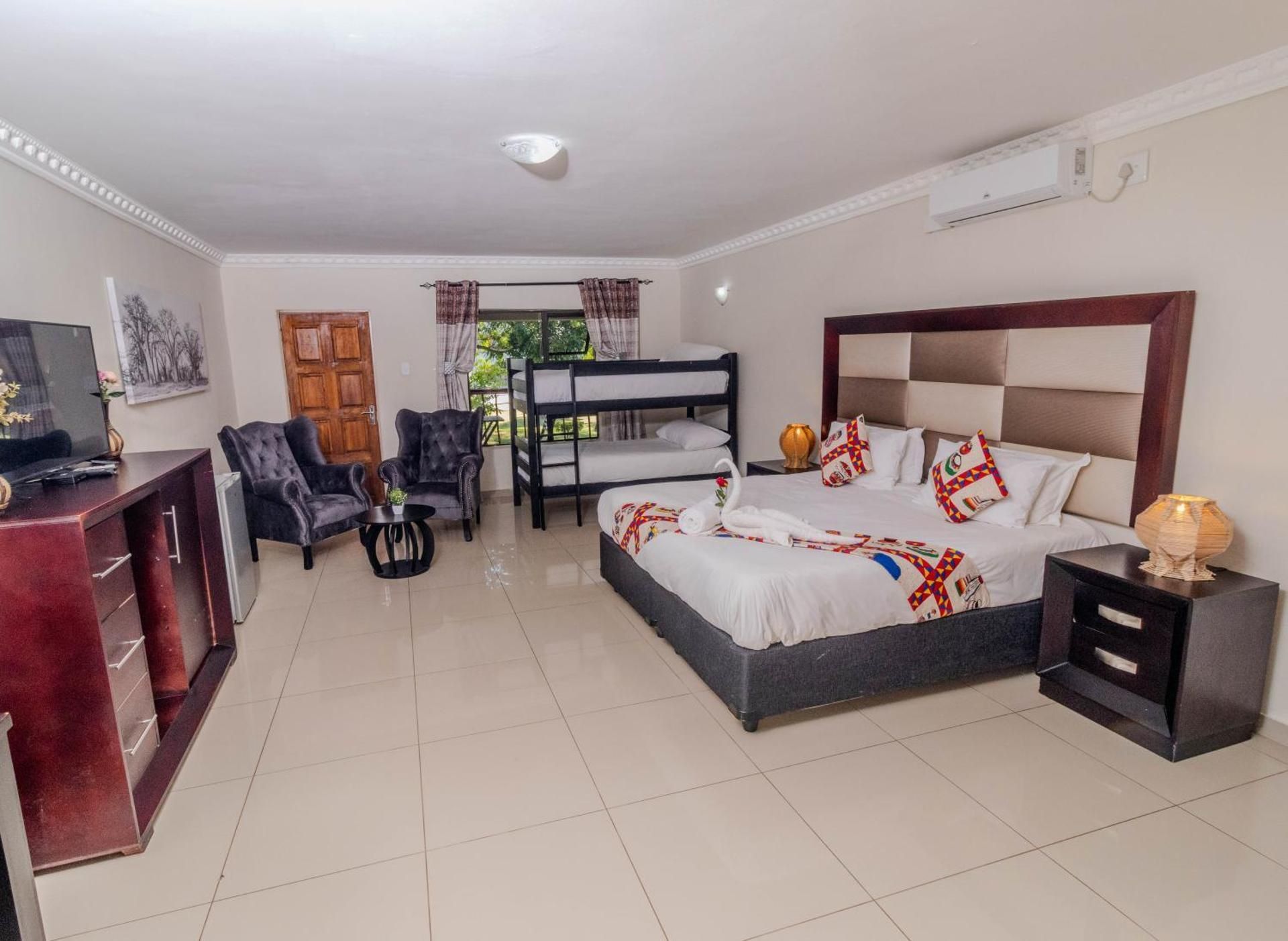 ASANTE MOUNTAIN LODGE Triple Room 3