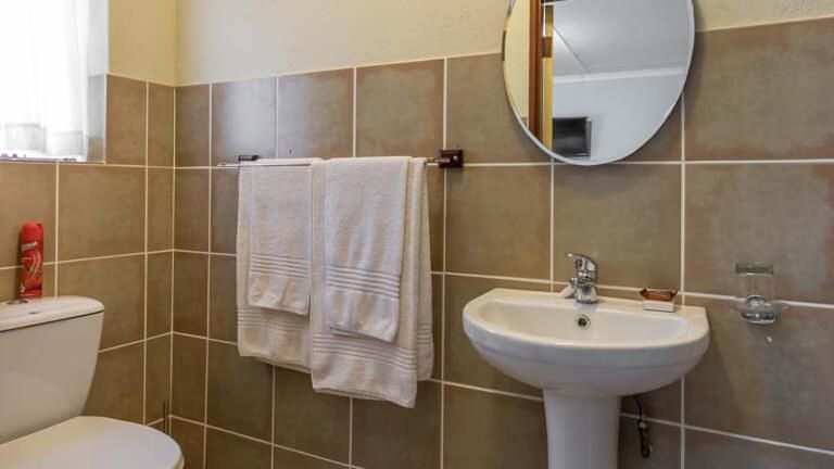 Self-Catering Room A (4)