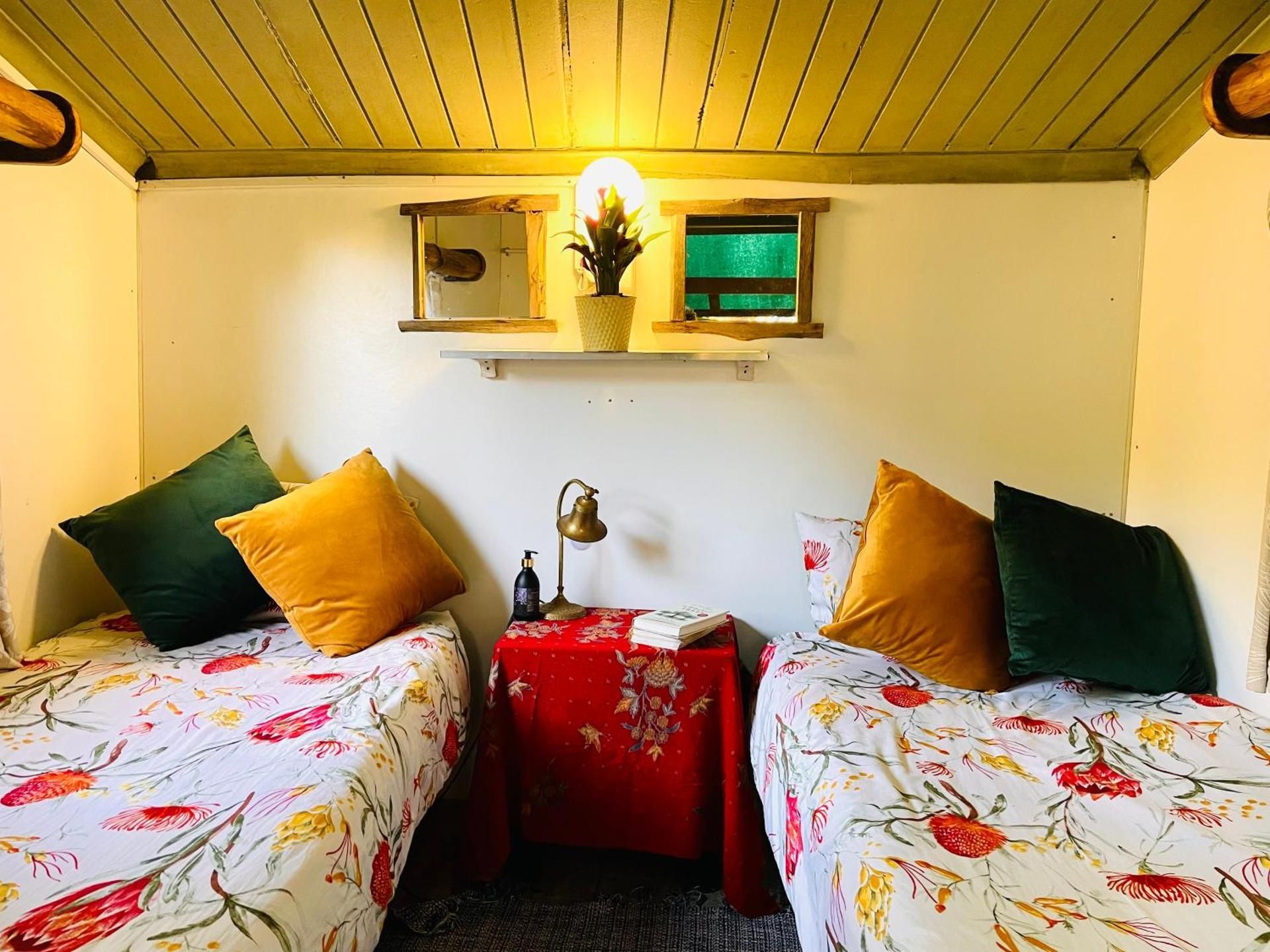 Hazyview Adventure Backpackers Wooden Cabin with Balcony