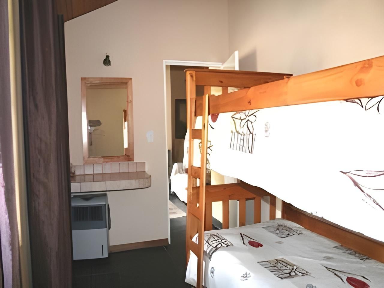Family Room (2 Adults + 2 Children)