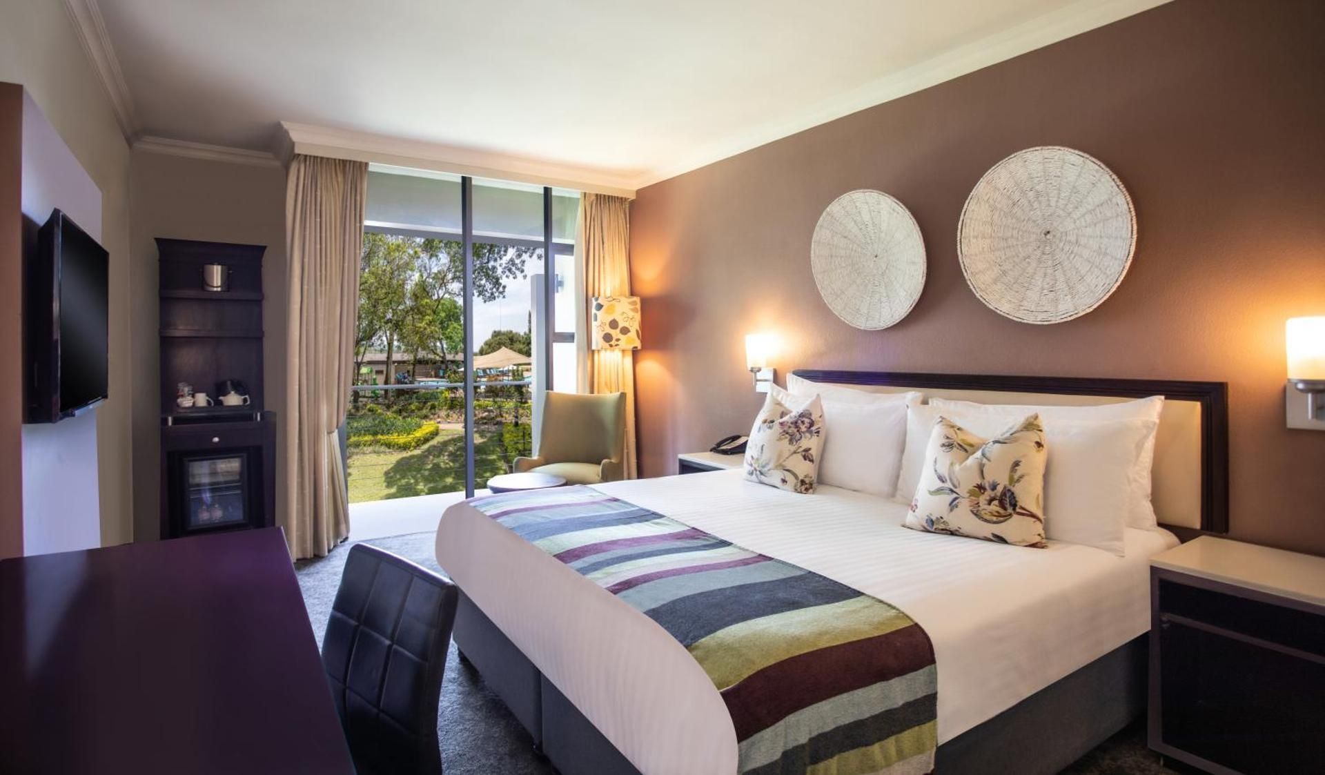 Standard Room 1 King Bed Non Smoking