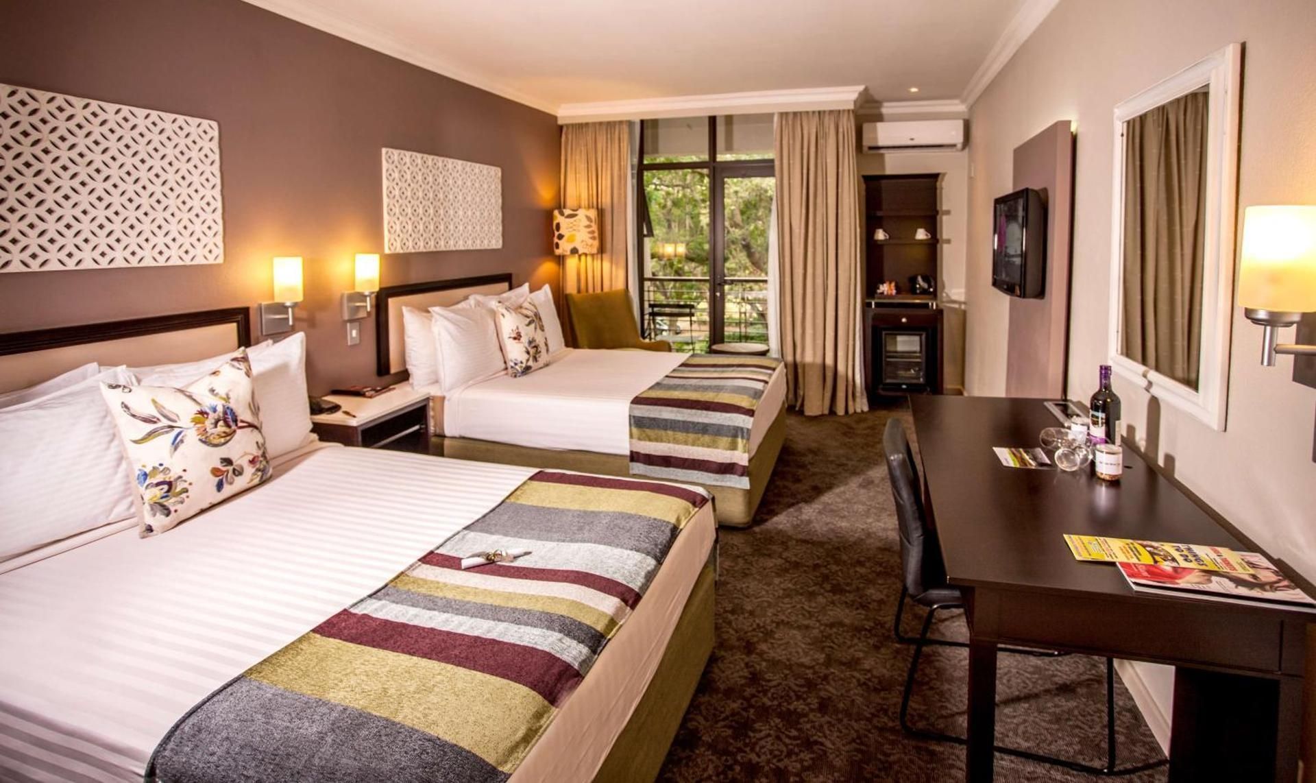 Standard Room 2 Double Beds Non Smoking