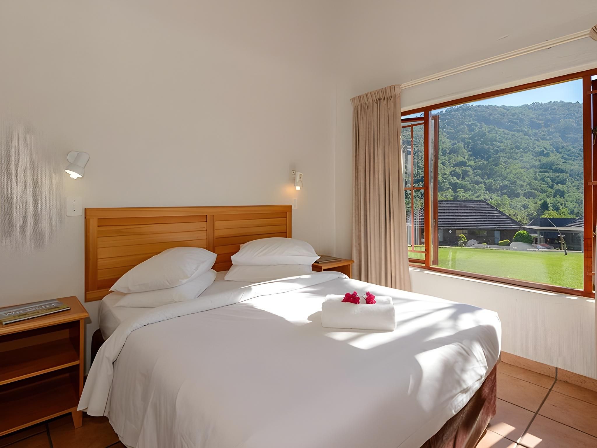 2-Bedroom Chalet with Patio