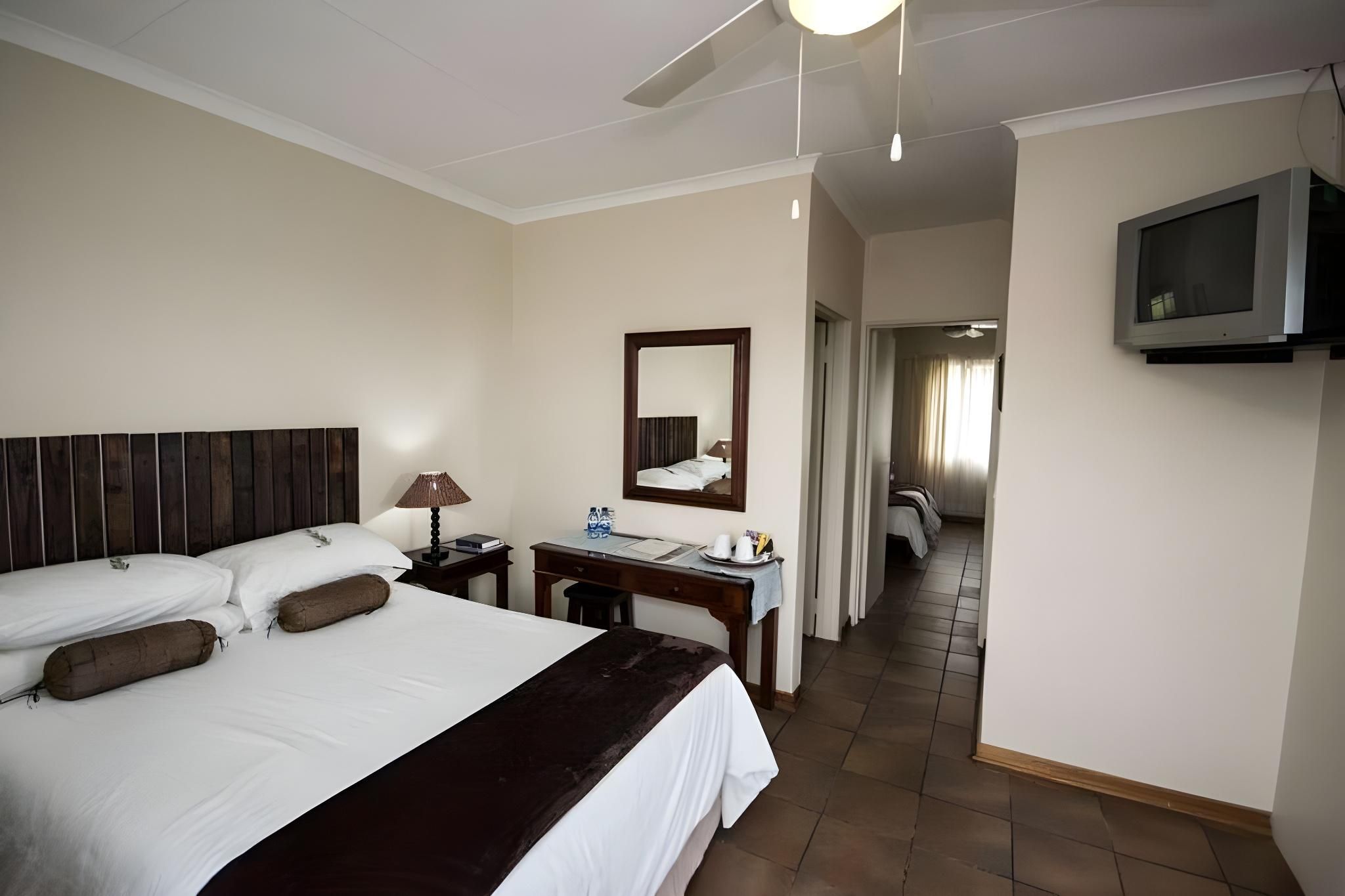 interconnecting room(s) available