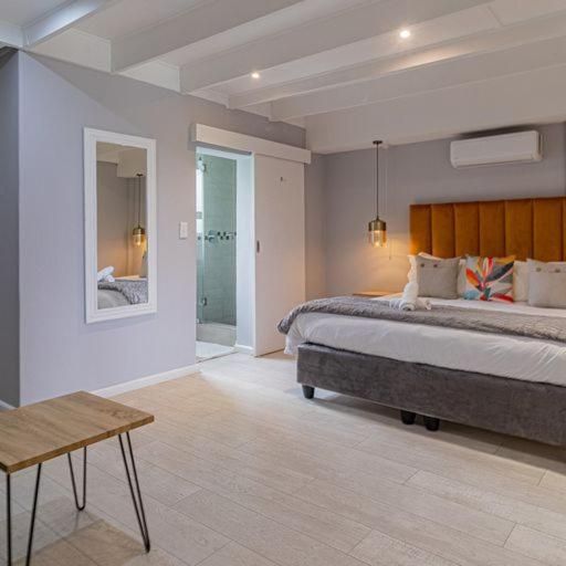 Apartment - Split Level