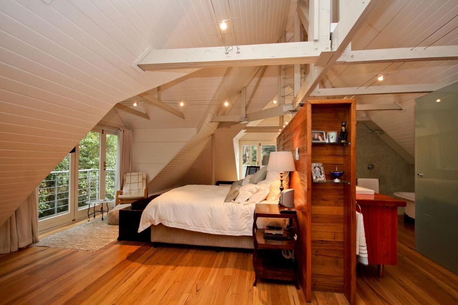 Suite with Pool View