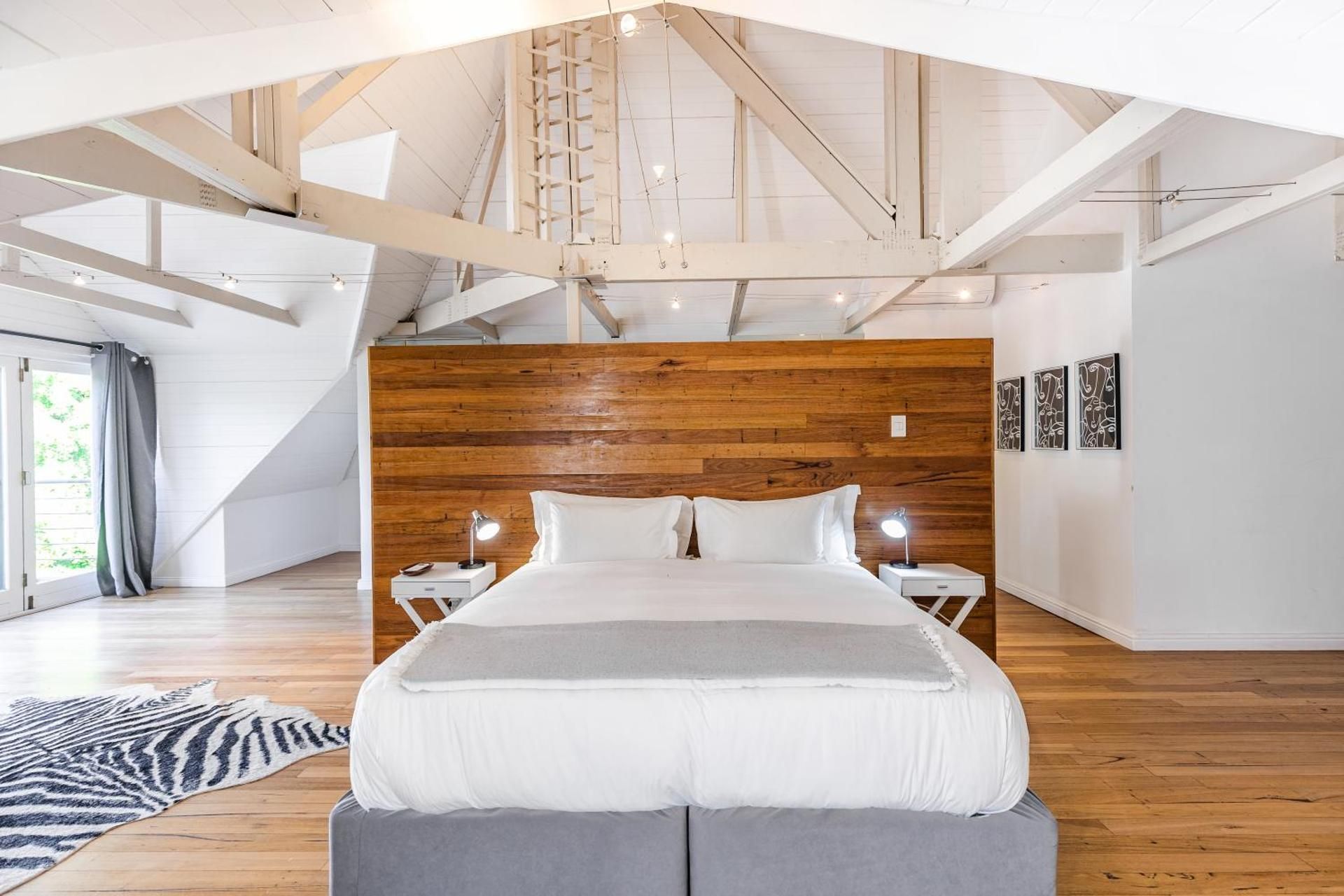 Luxury King Room