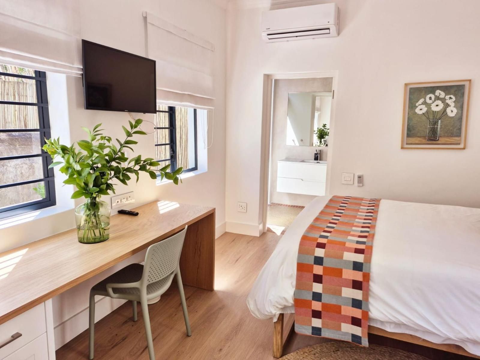 Basic Queen Room