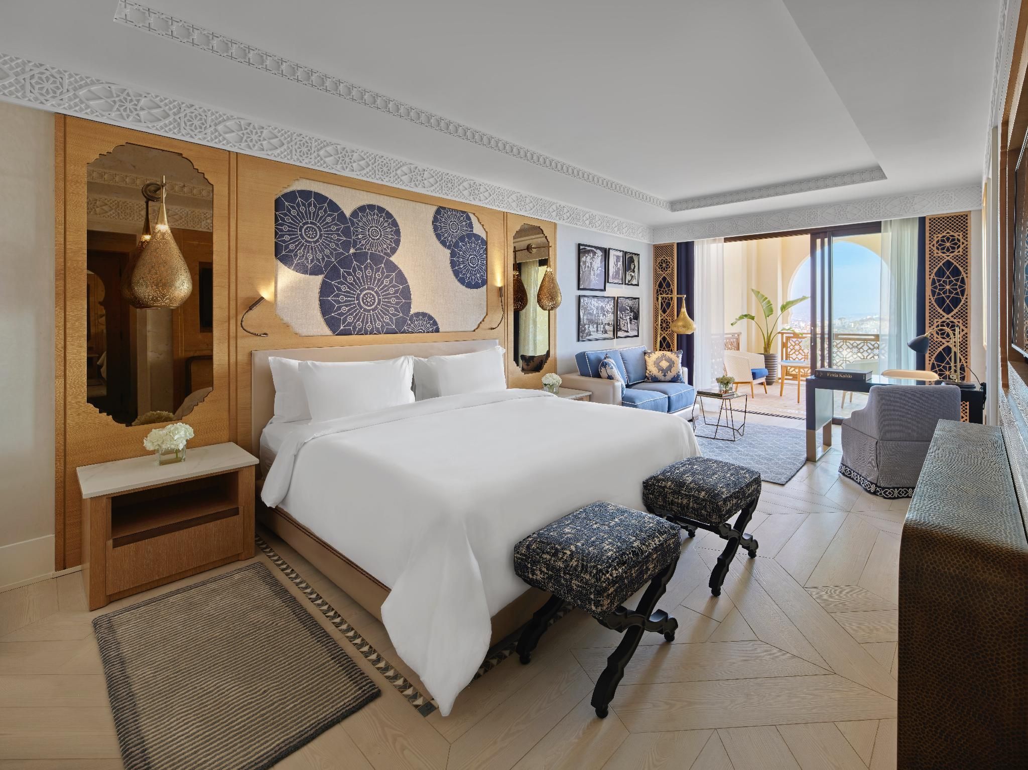 Signature Room Private Garden King Bed