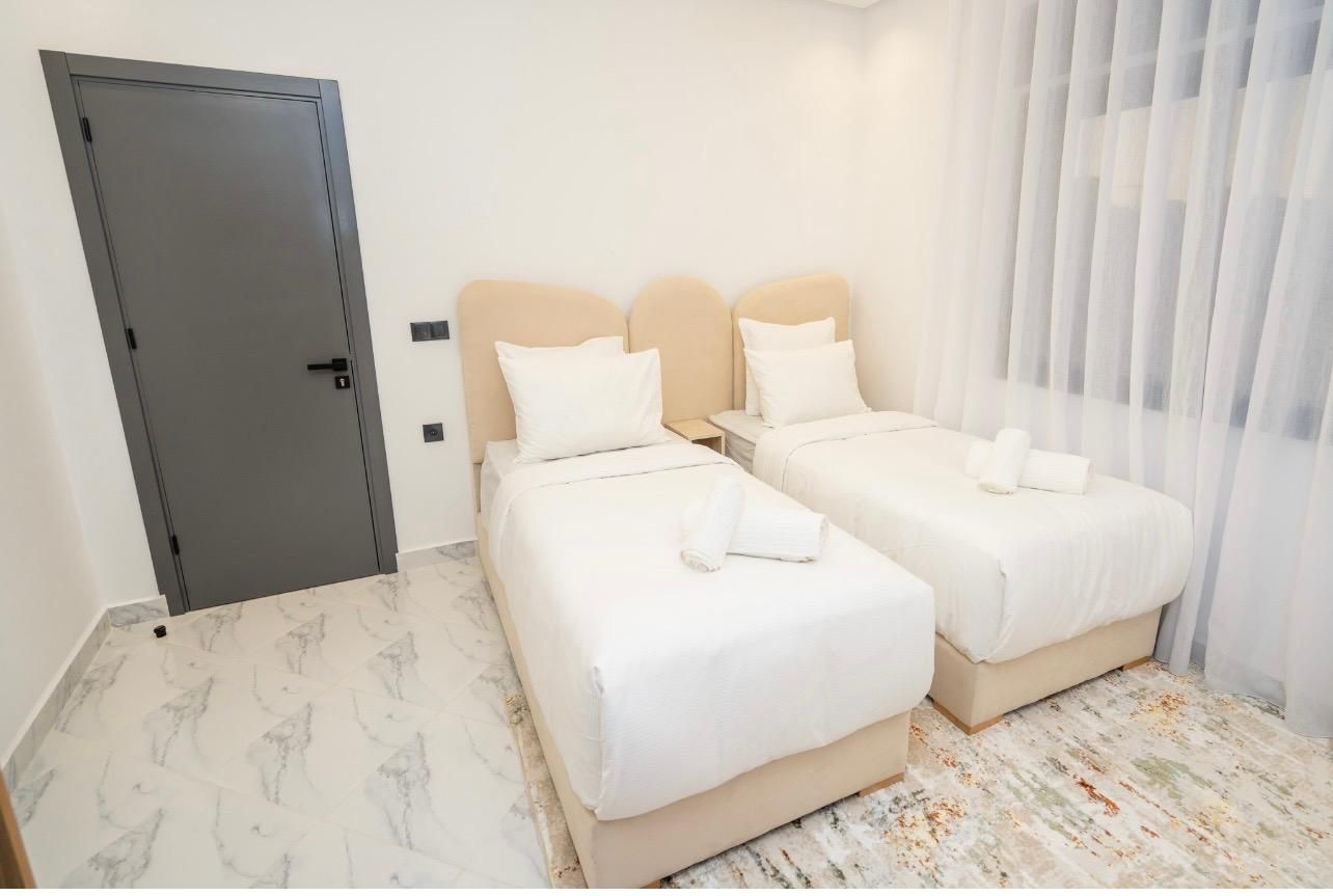 2 Bedroom Deluxe Suite
