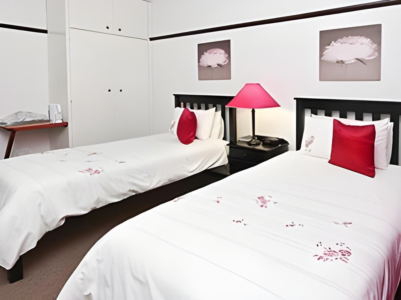 Twin Room 1 En-suite