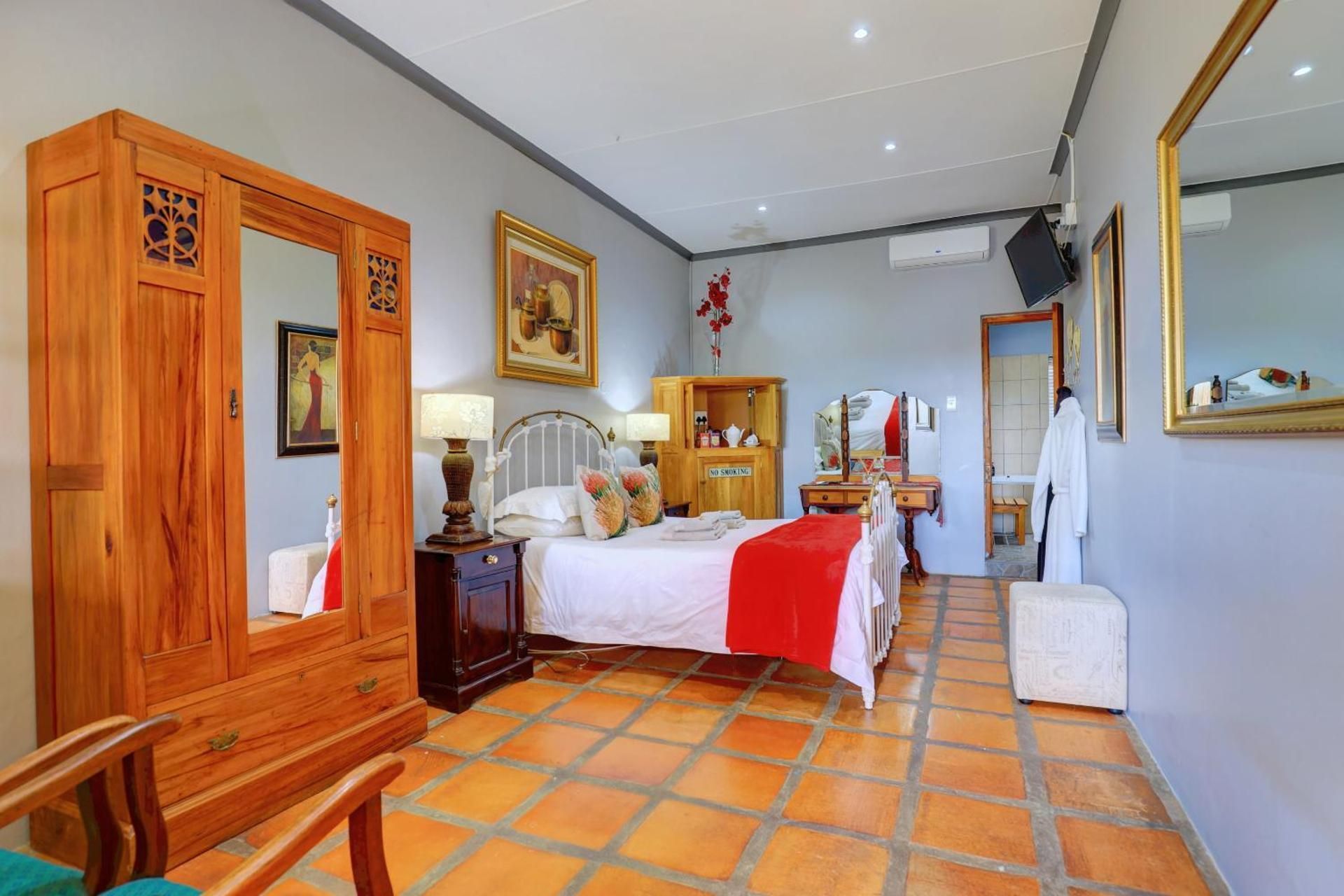 Double Room with Private External Bathroom