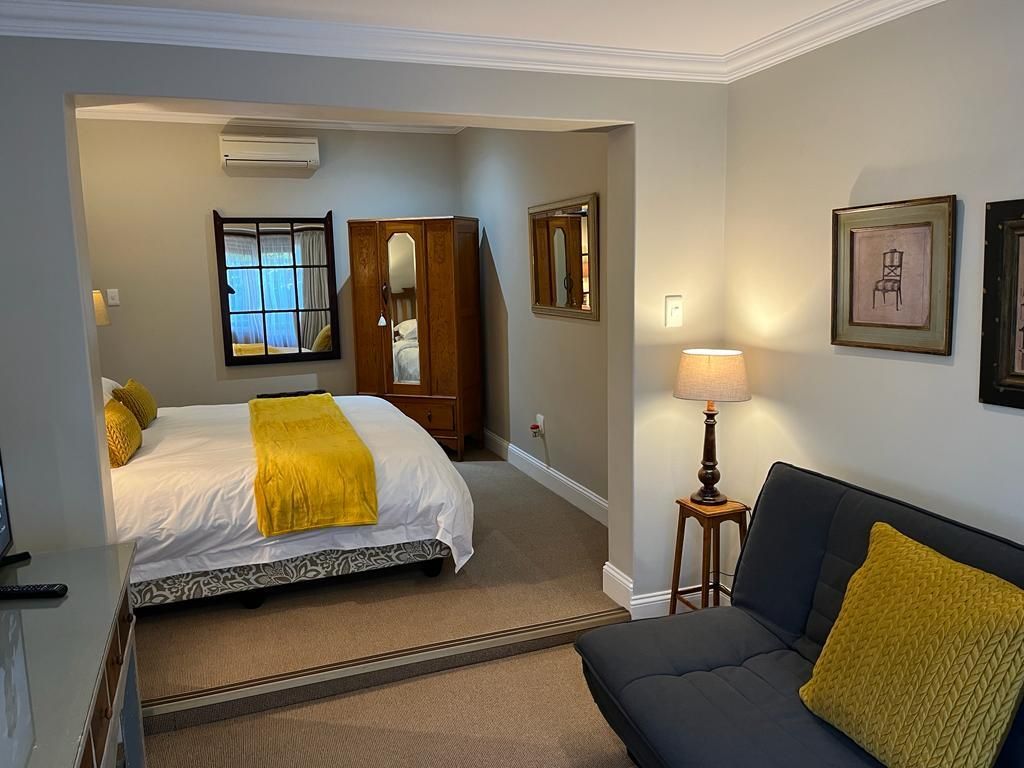 Family Room with King Bed
