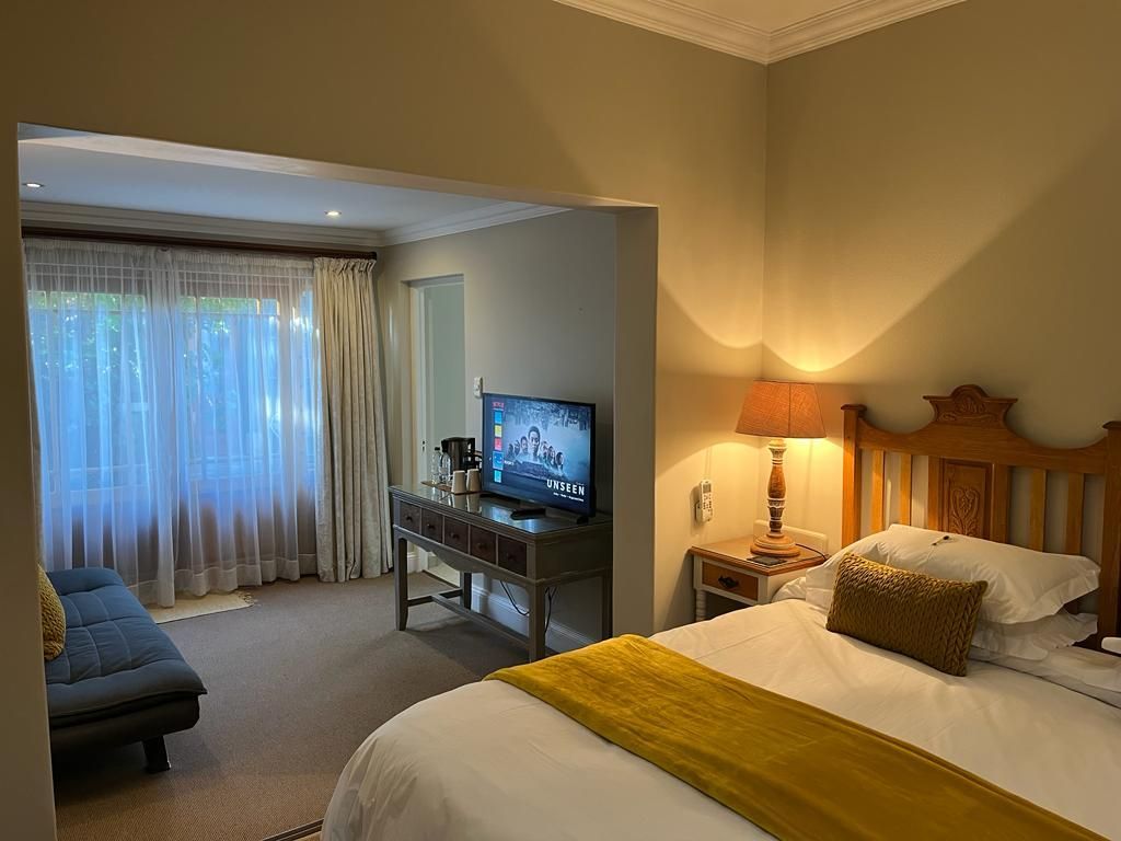 Family Room with King Bed
