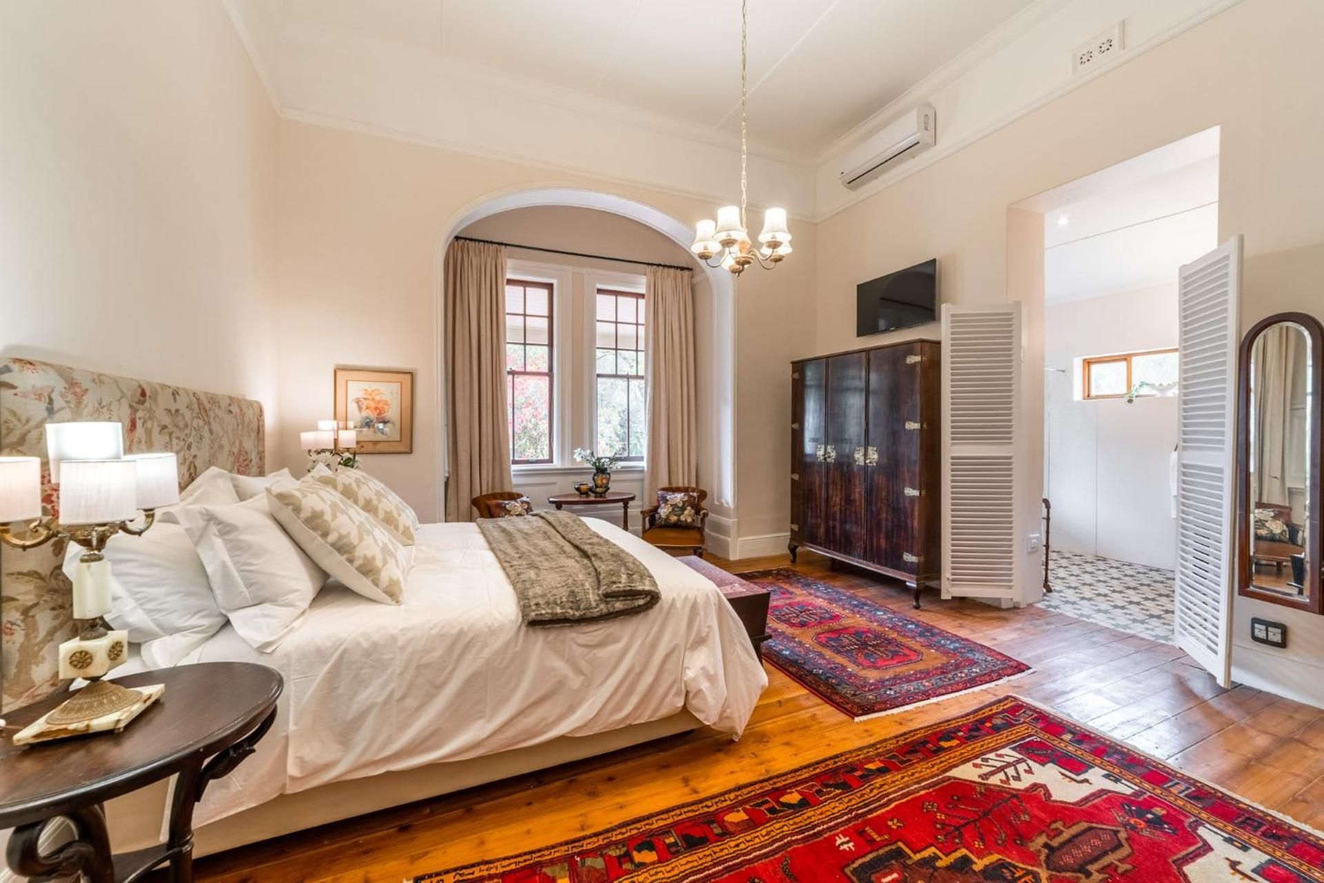 Superior King Room