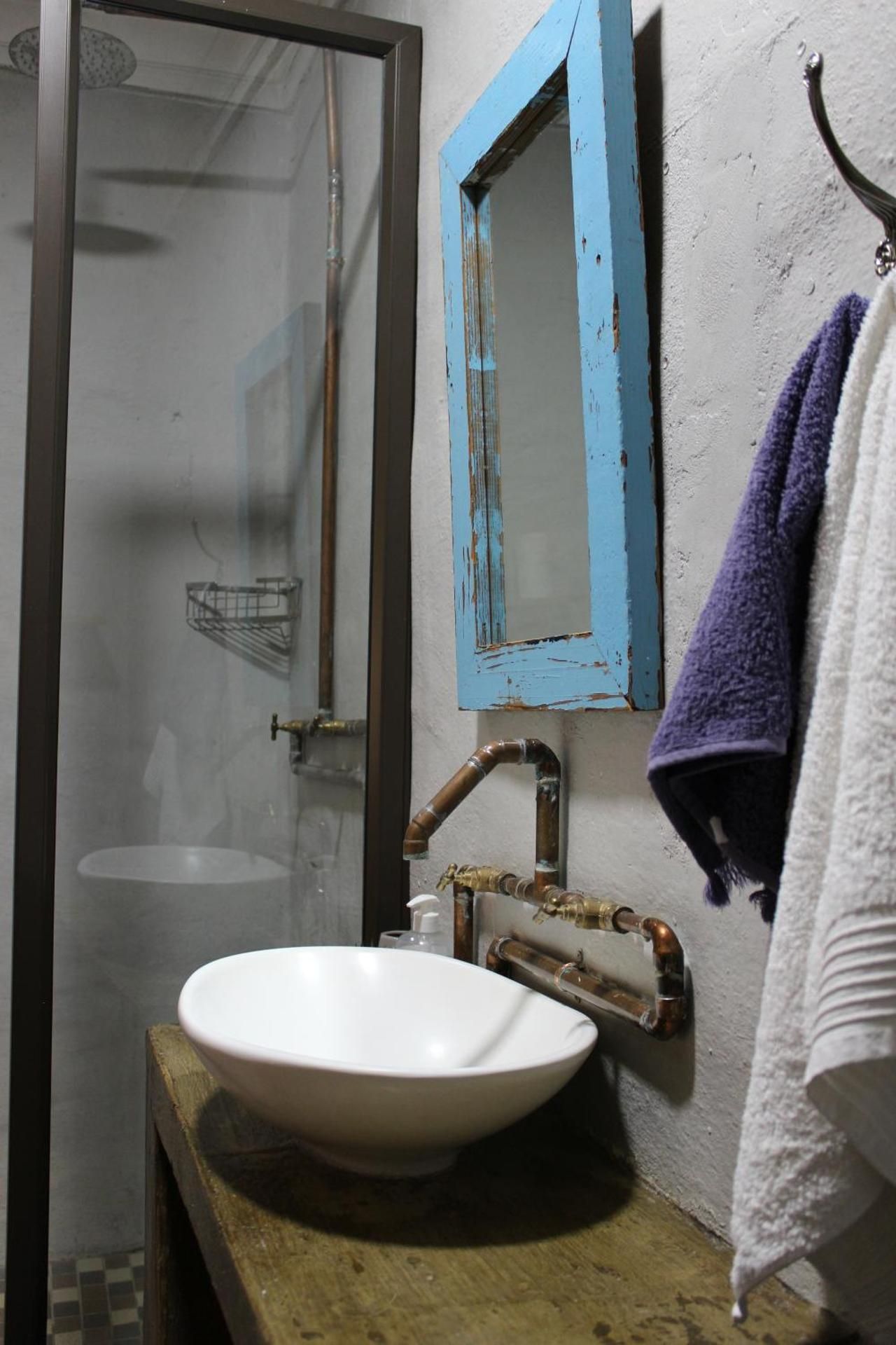 Twin Room with Private Bathroom