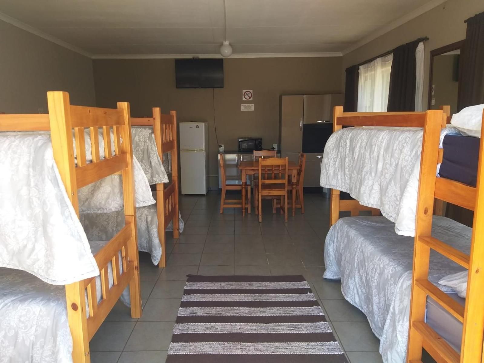 10-Bed Mixed Dormitory Room