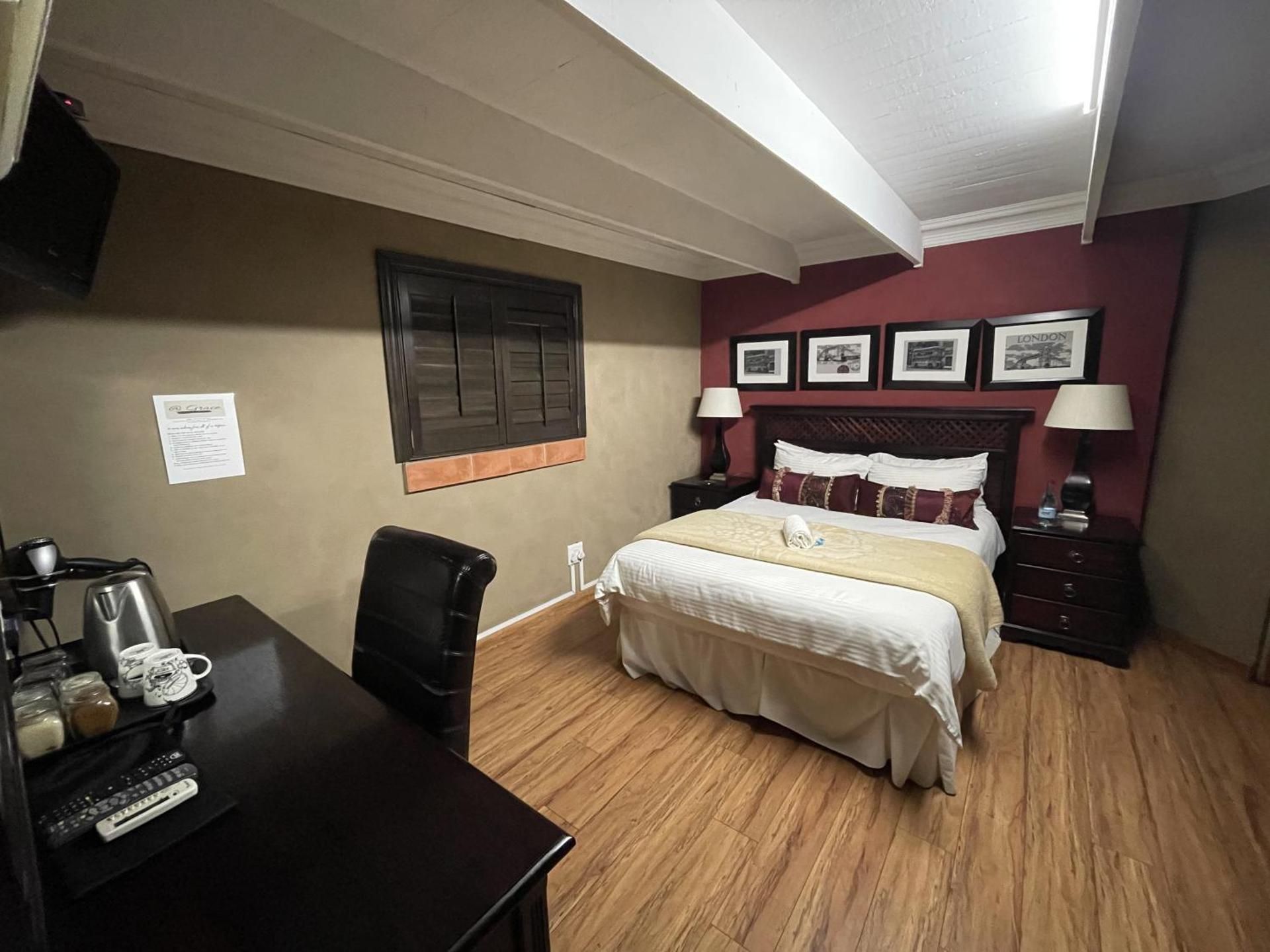 Deluxe Double Room with Shower