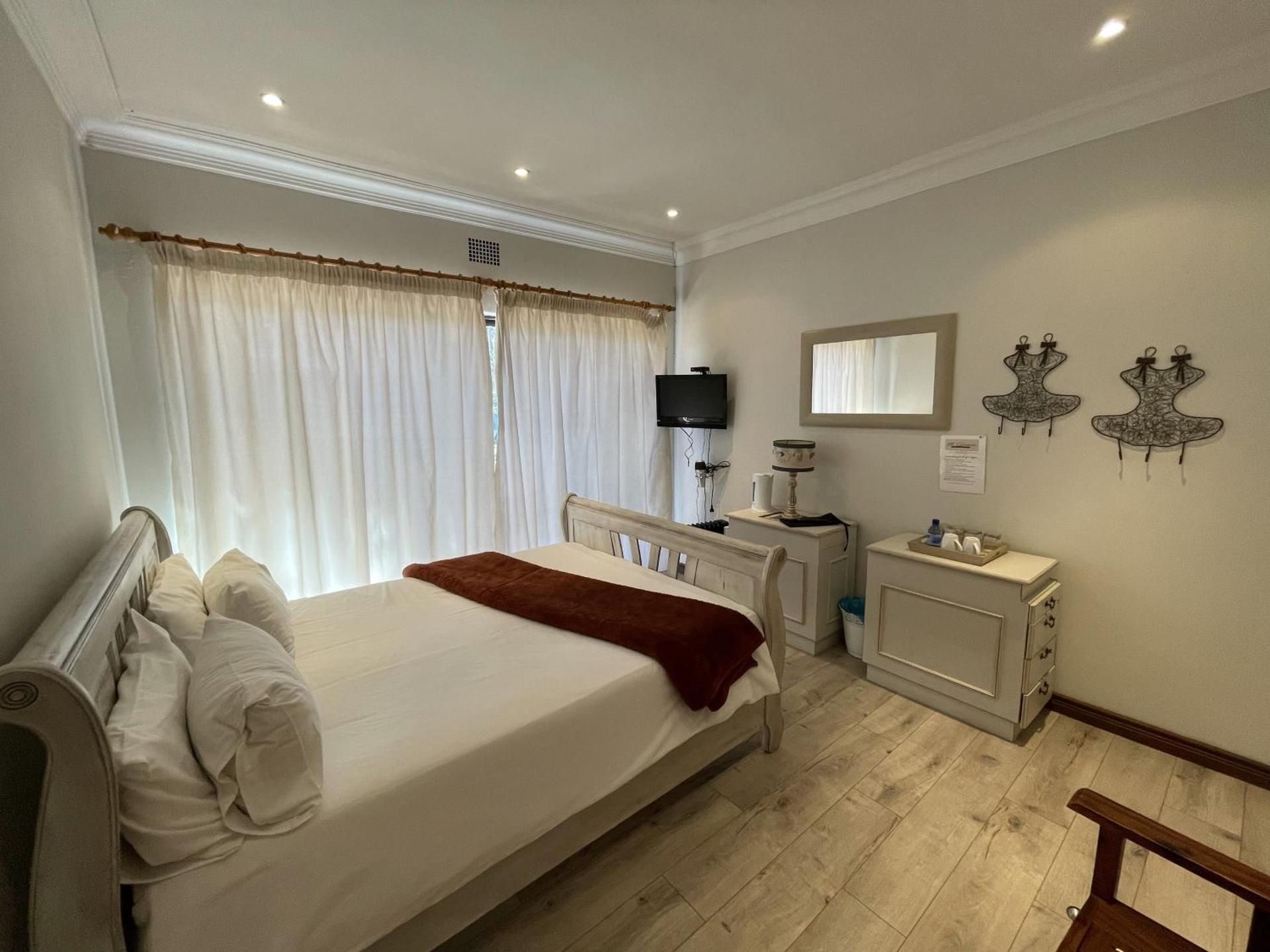 Large Double Room