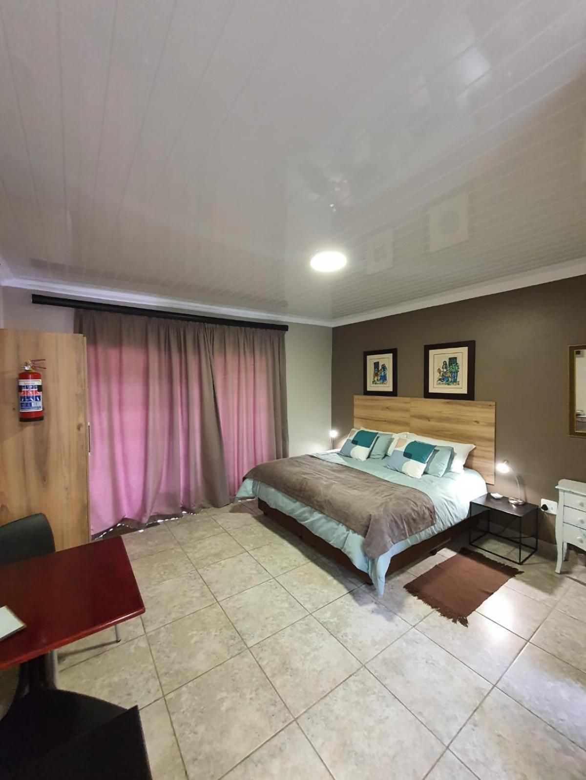 Huis Van Seisoene Room 5