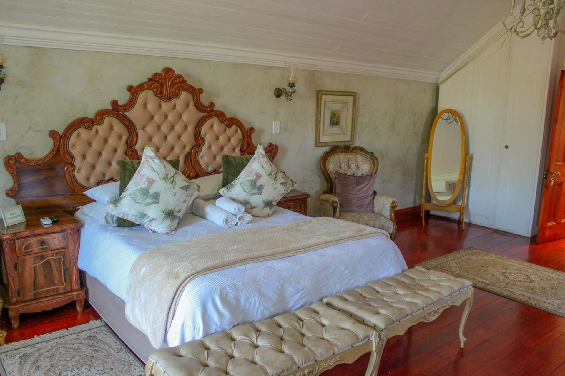 Queen Room