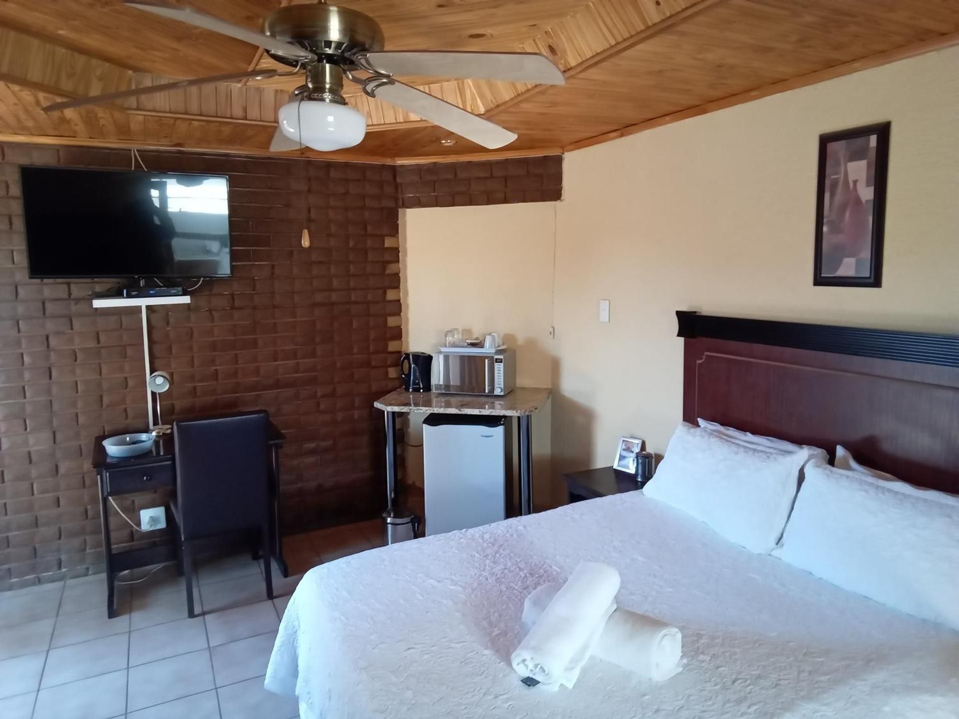 Deluxe Double Room with Shower