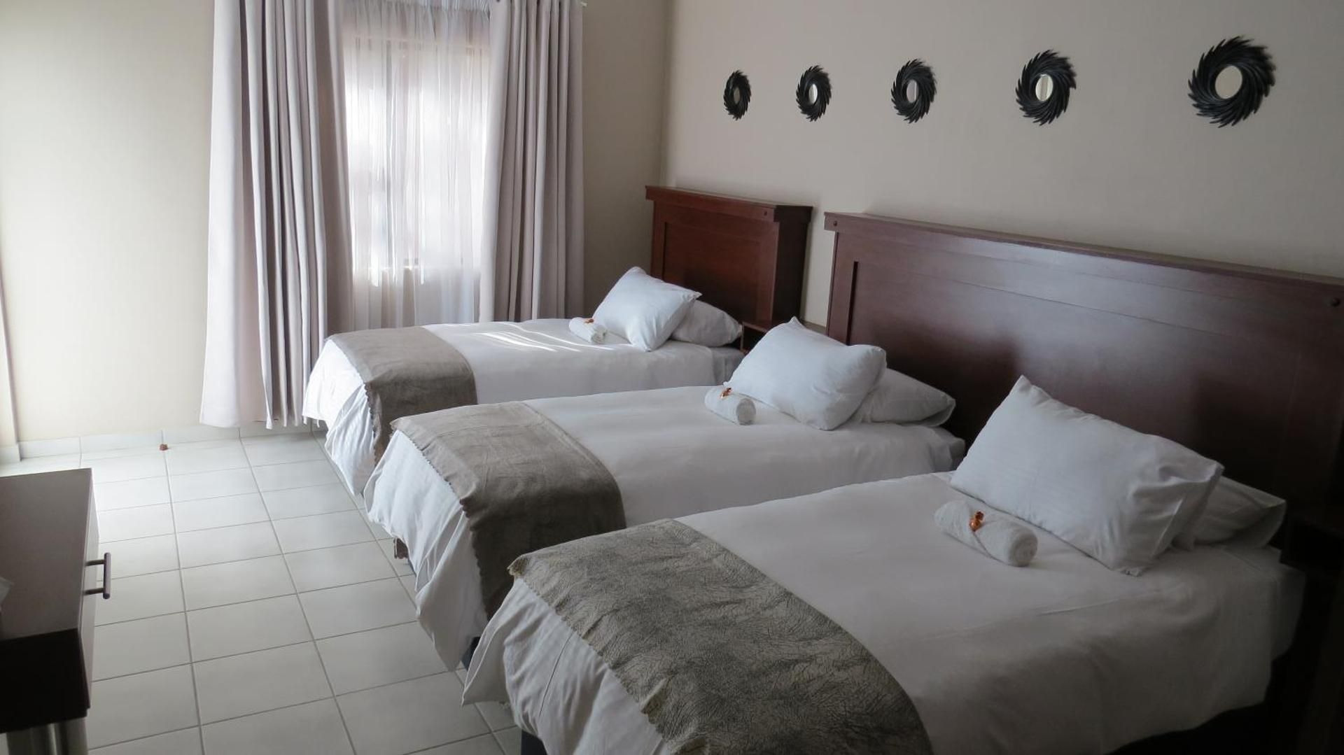 Executive Triple Room