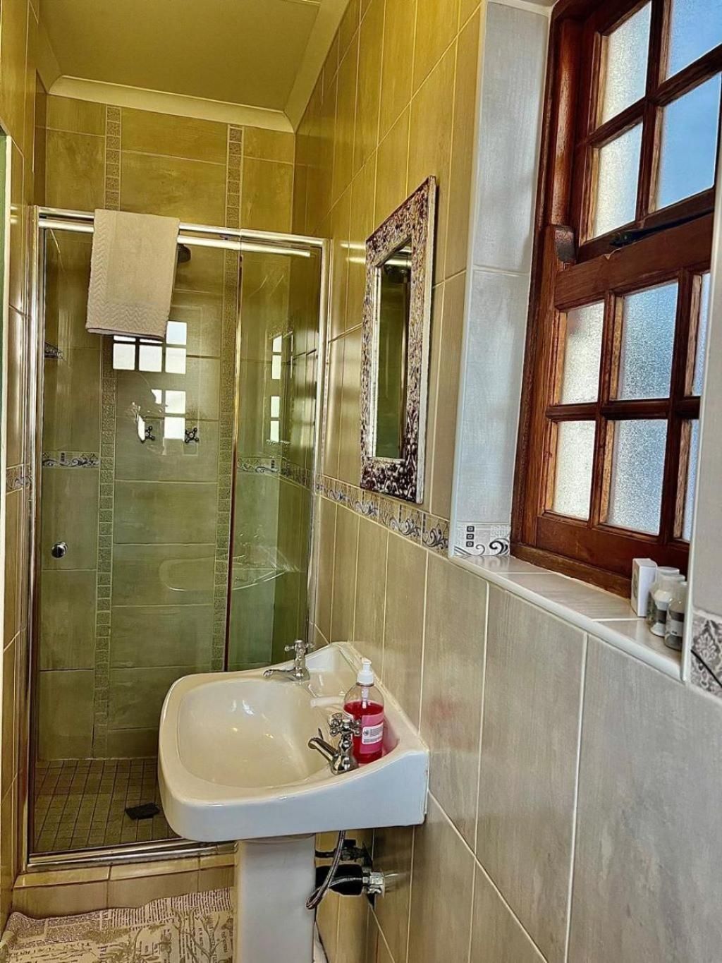 Budget Single Room