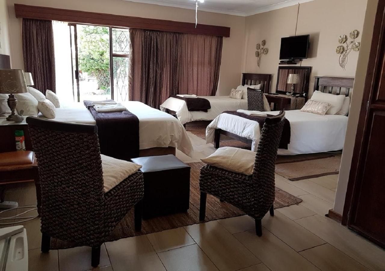 Crysolite Family Room