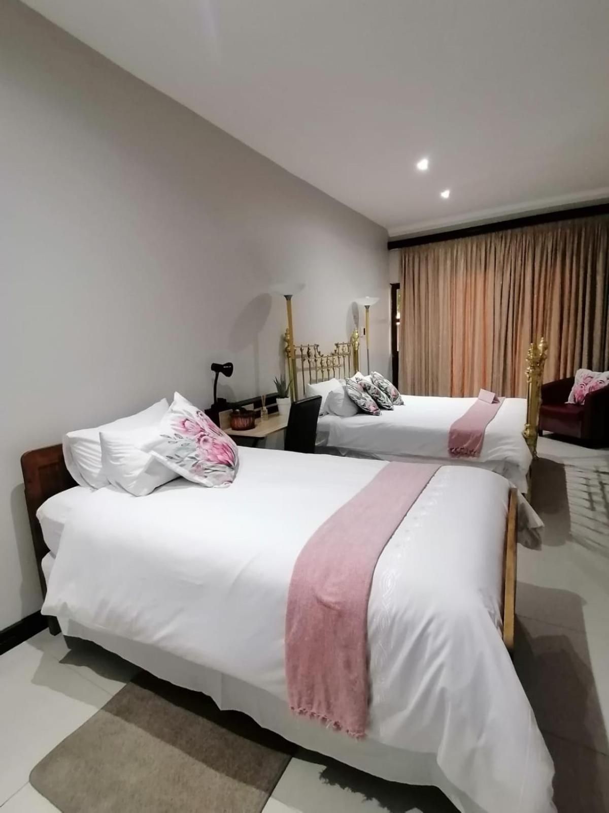 Double or Twin Room with Private Bathroom