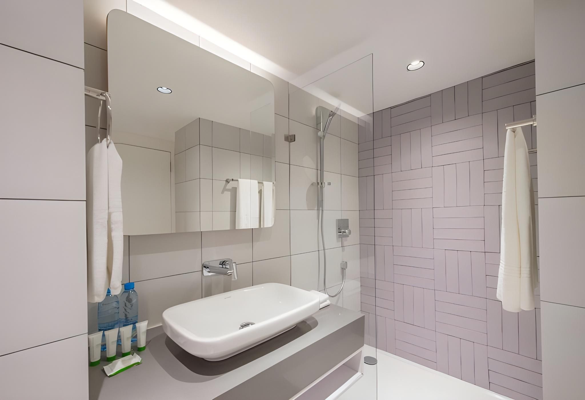 Holiday Inn Lusaka By IHG Standard Room 3