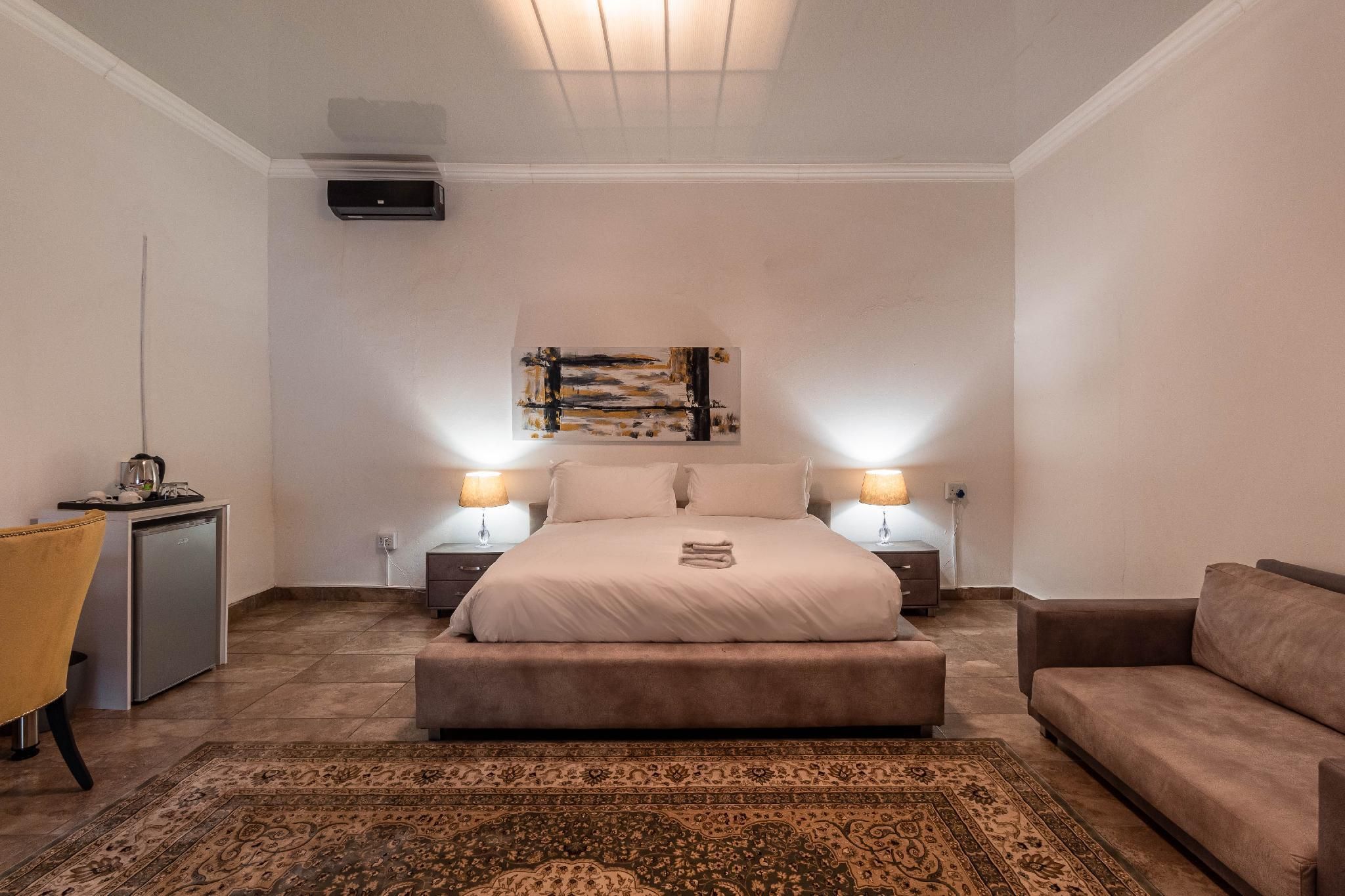 Luxury King Room