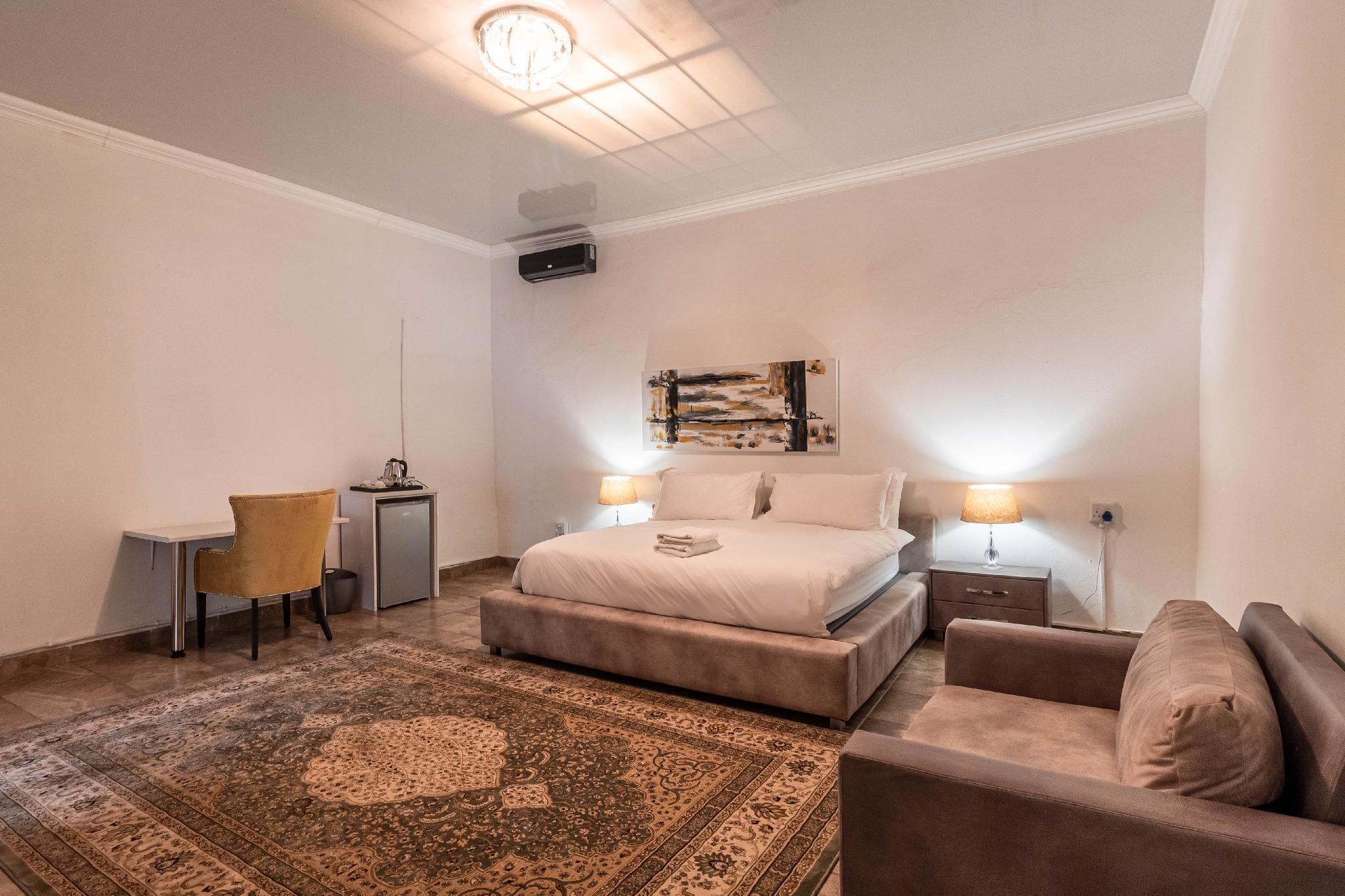 Luxury King Room