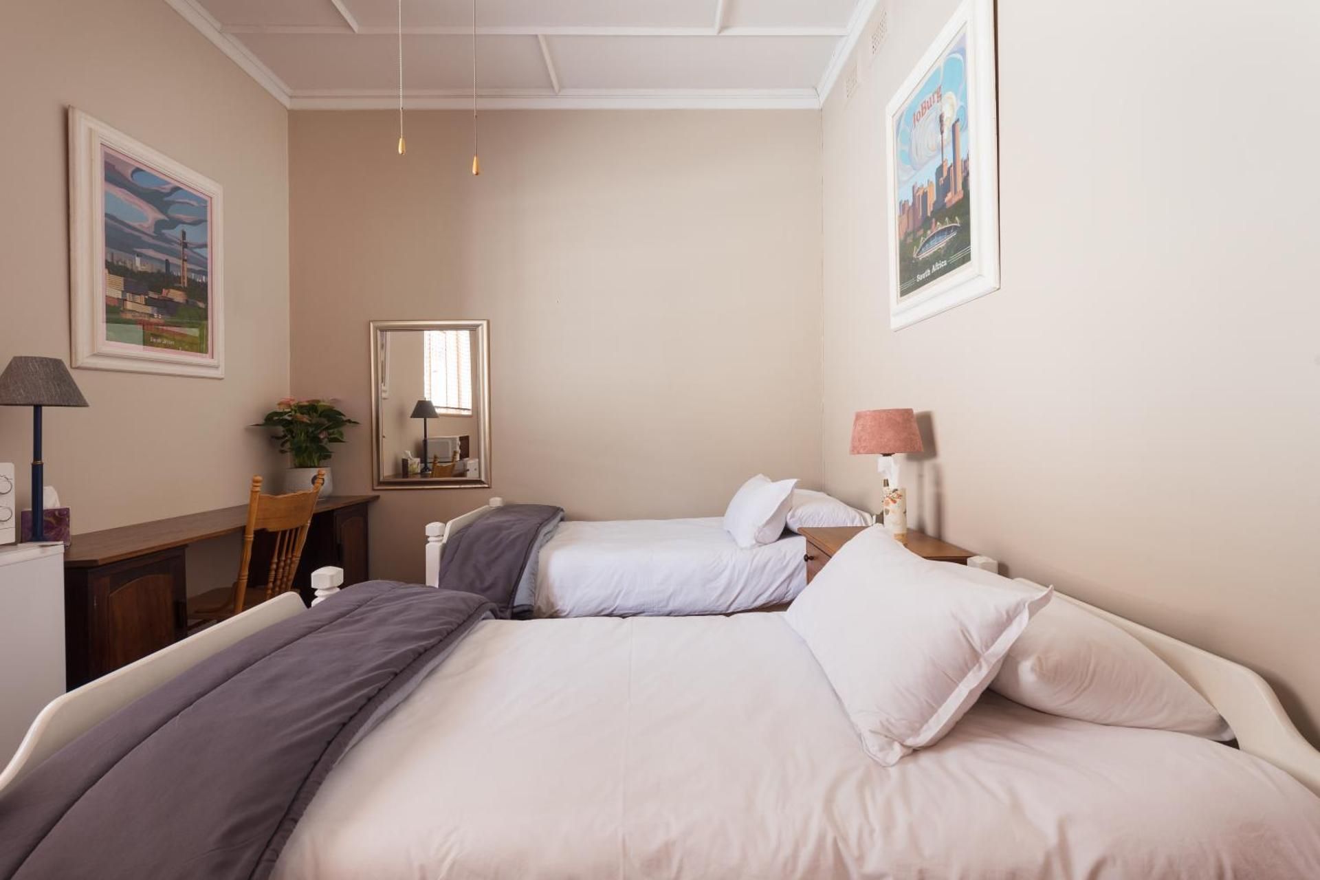 Twin Room with Bathroom