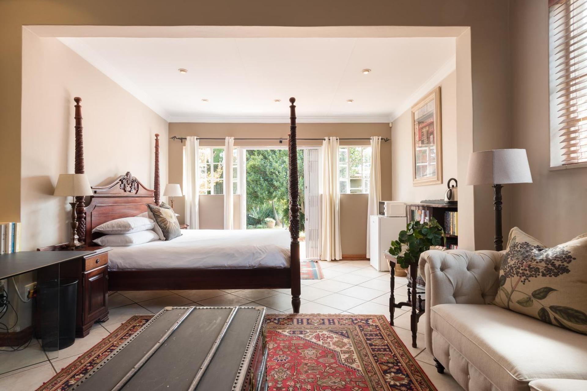 Deluxe King Suite