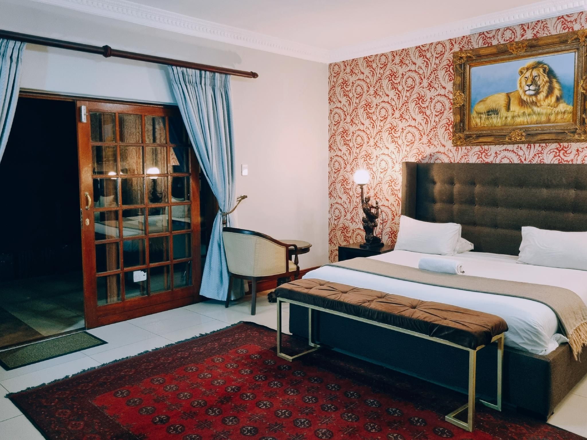 Executive King Room