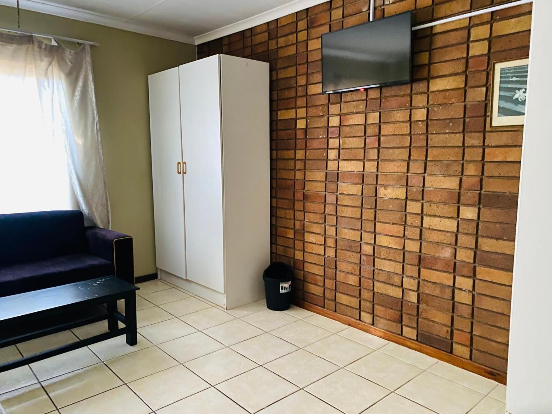 Large Twin Room