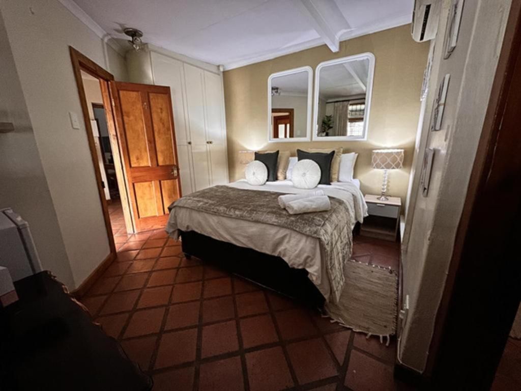 Comfort Queen Room