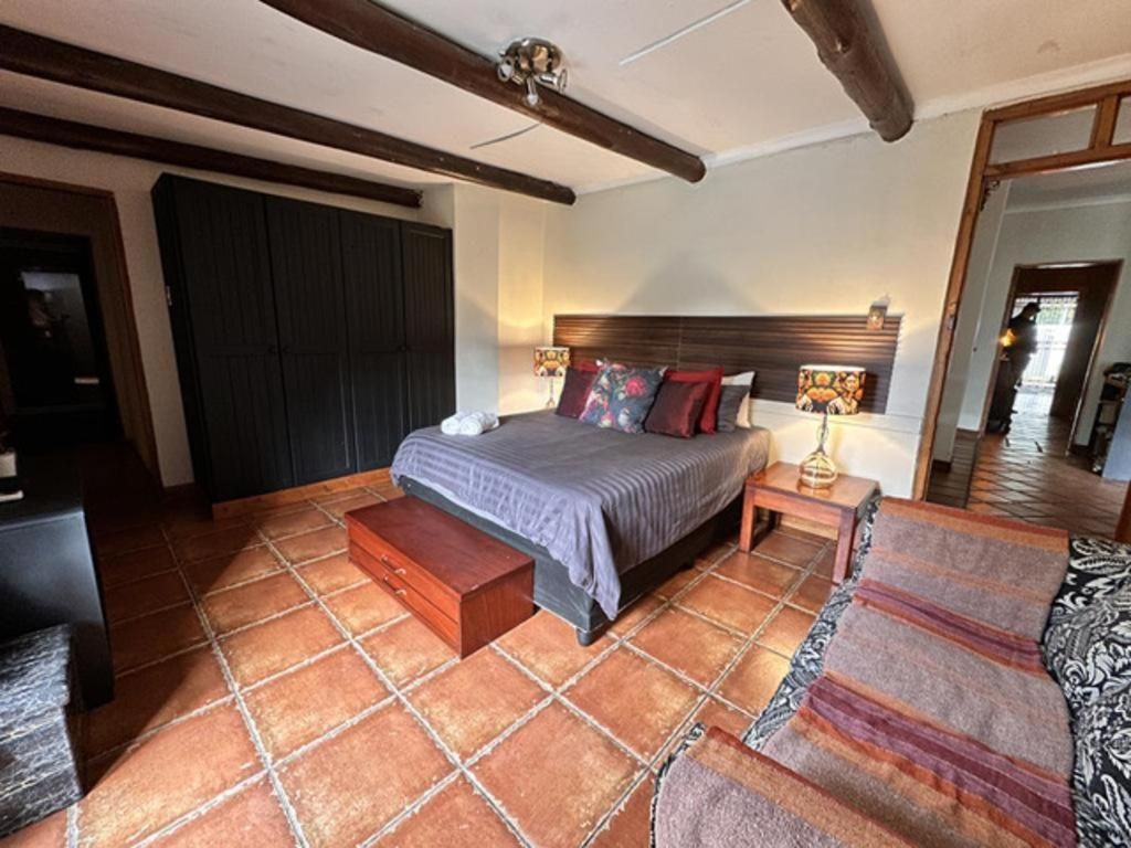 Classic Queen Room