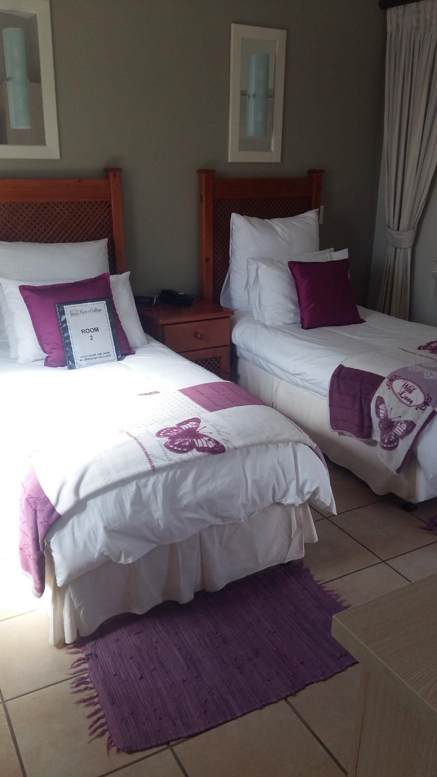 Liza's Cottage Guesthouse Classic Twin 3