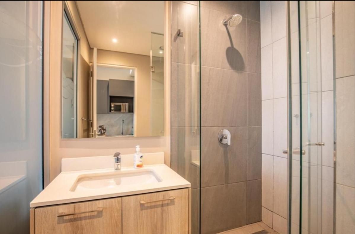 One-Bedroom Apartment with Balcony