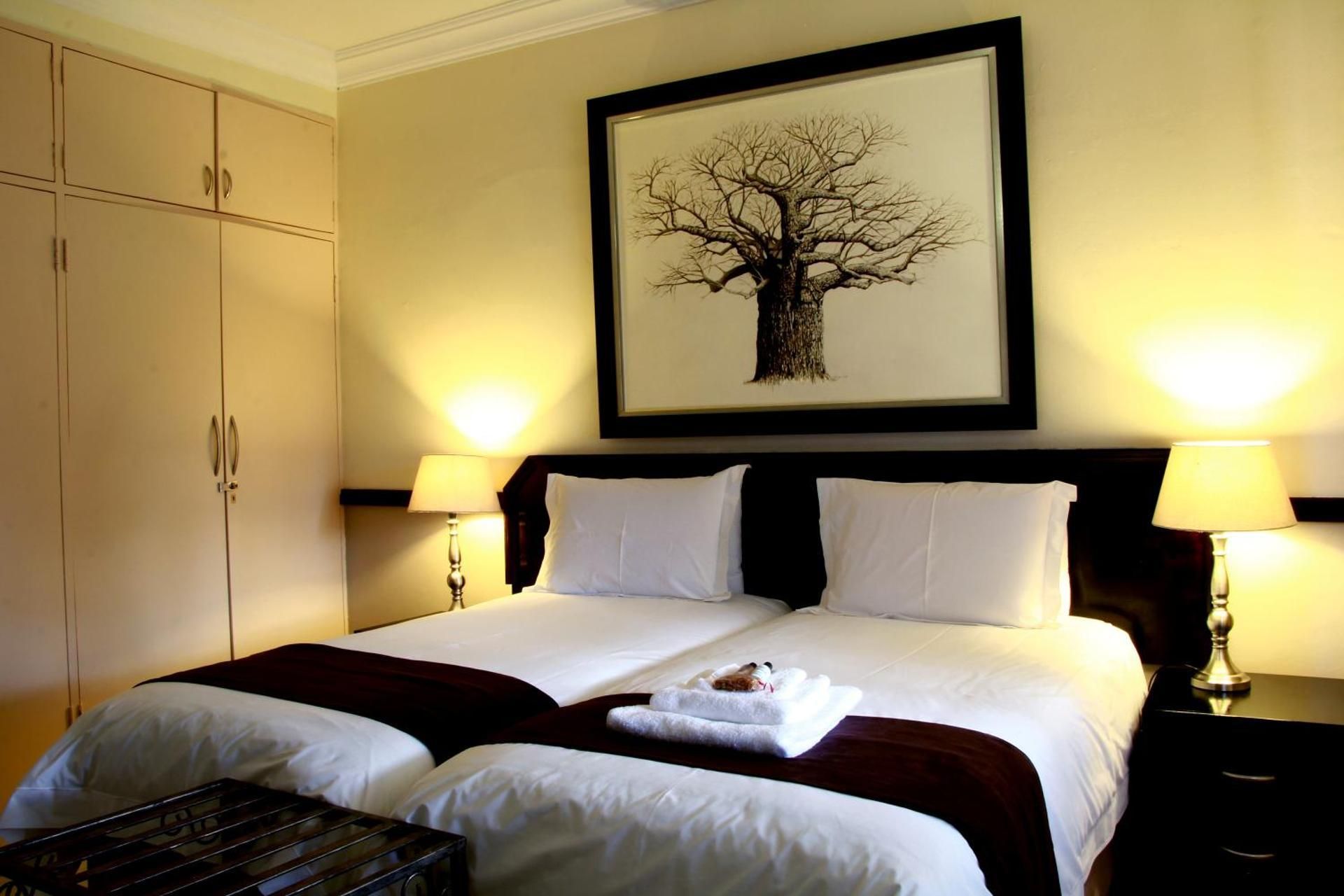 Standard Twin Room with Kitchenette