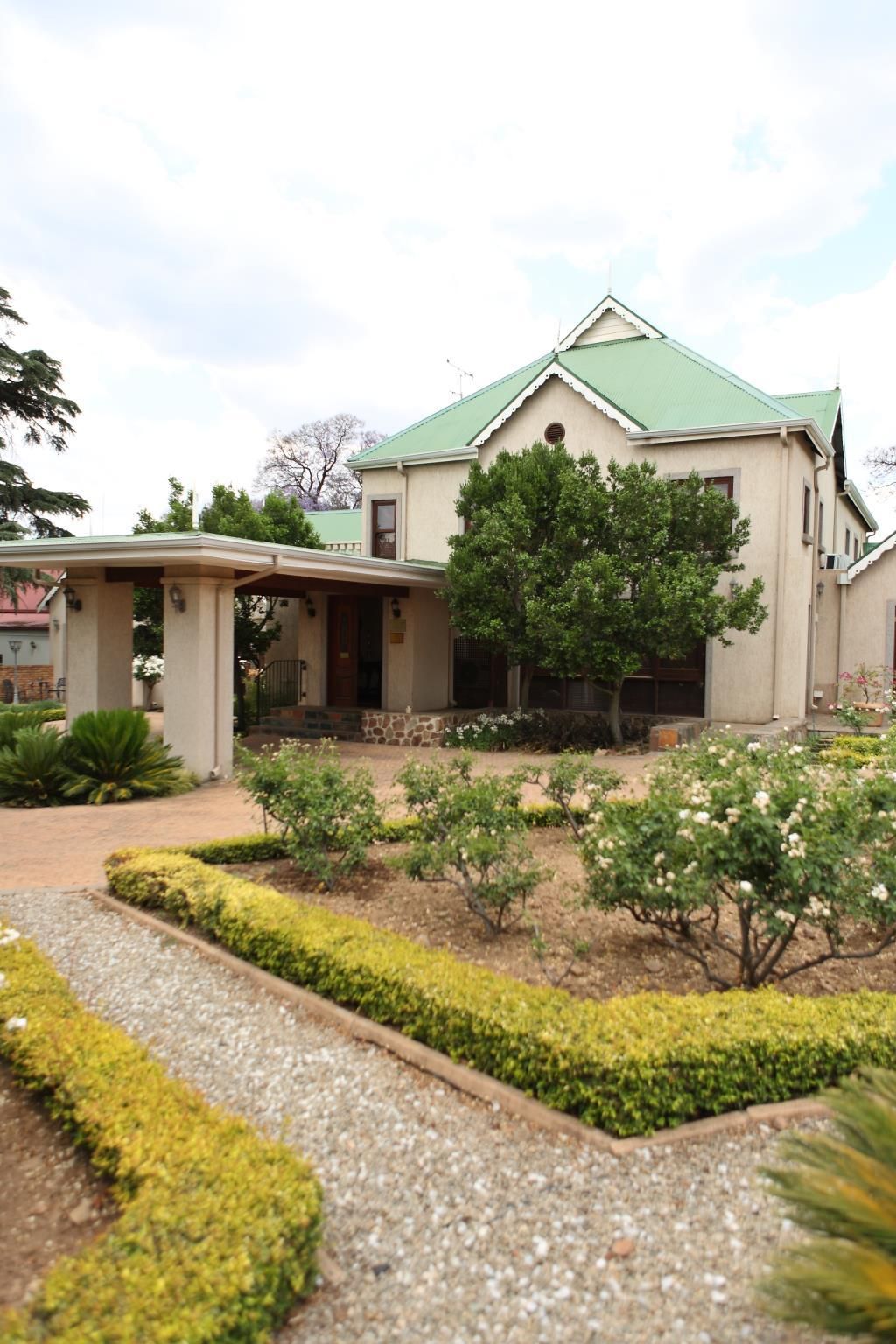 Candlewoods Guesthouse