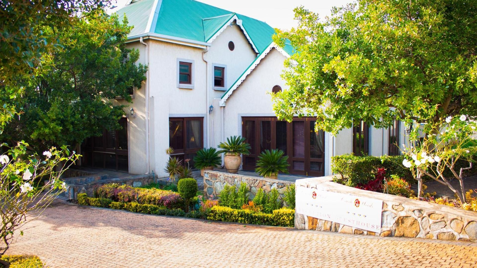 Candlewoods Guesthouse
