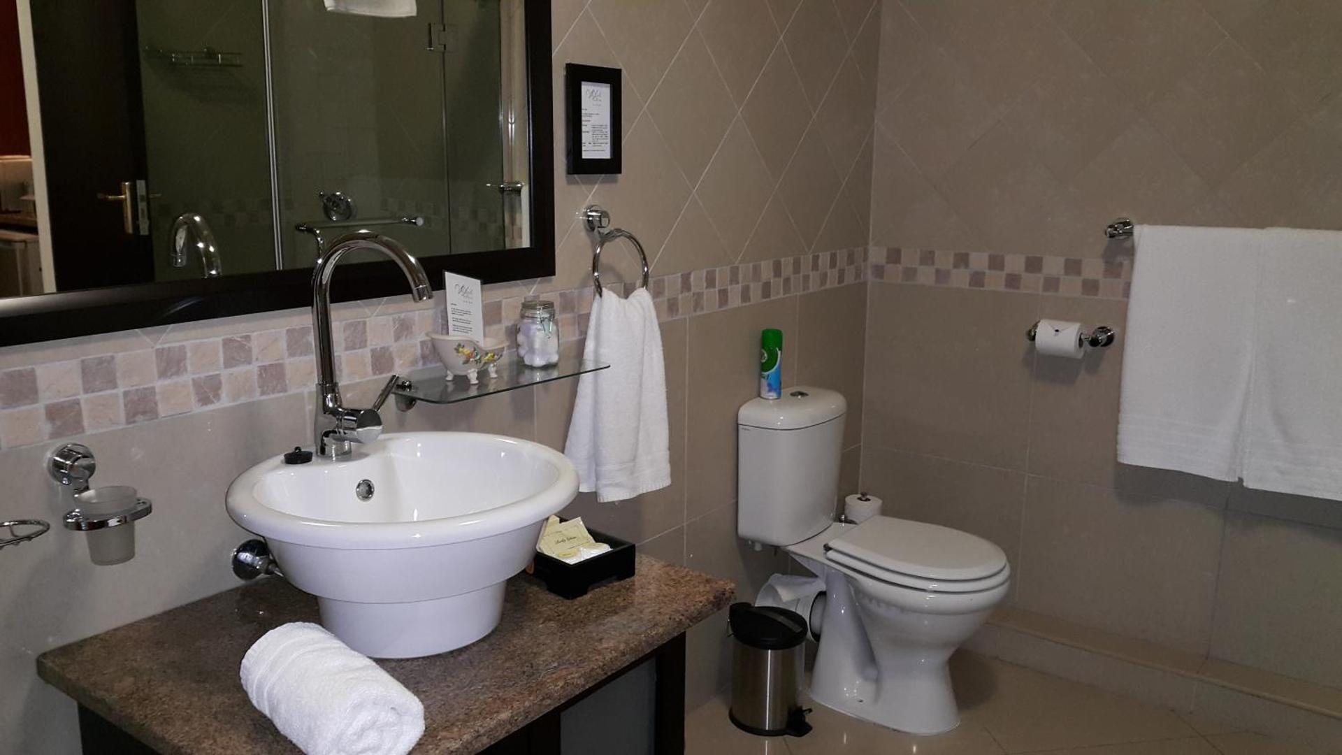 Luxury Twin Suite