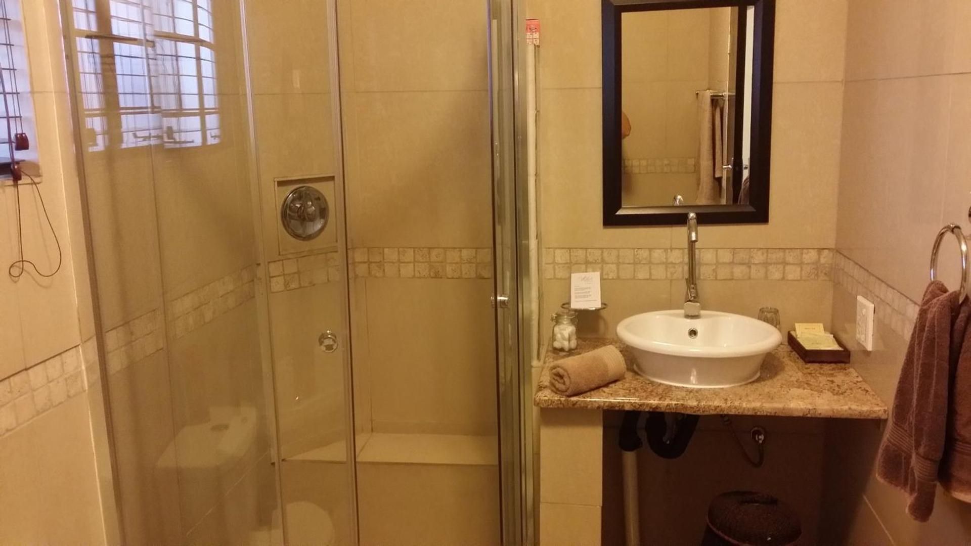 Family Suite (3 Adults)