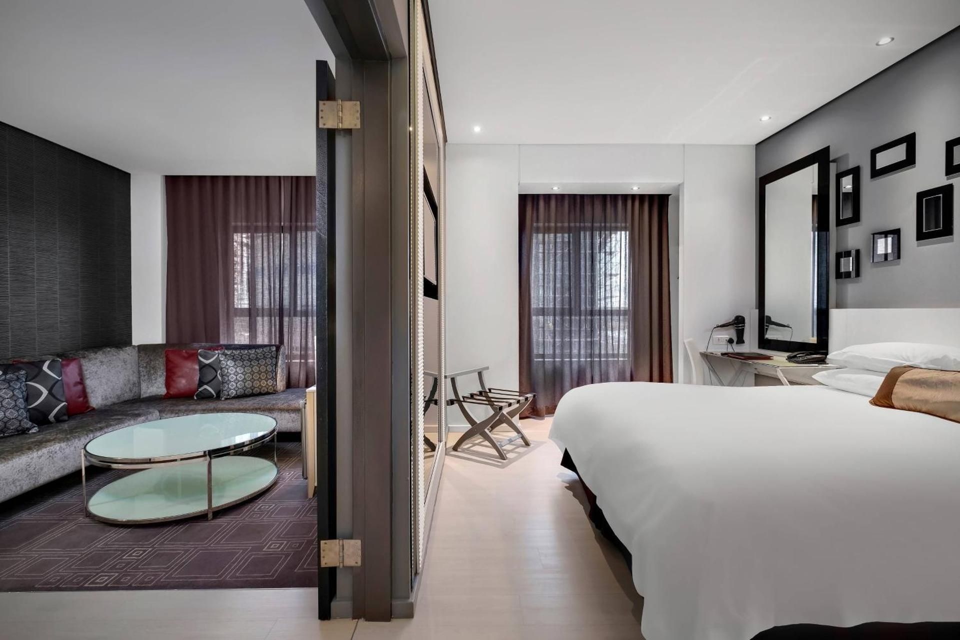 1 Bedroom Executive Suite, 1 King