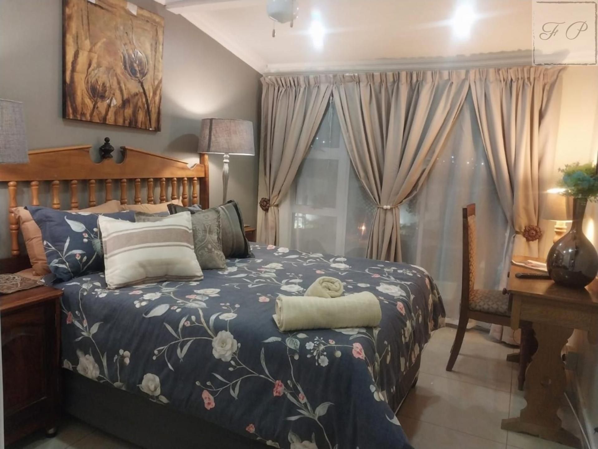 Double Room with Shared Bathroom
